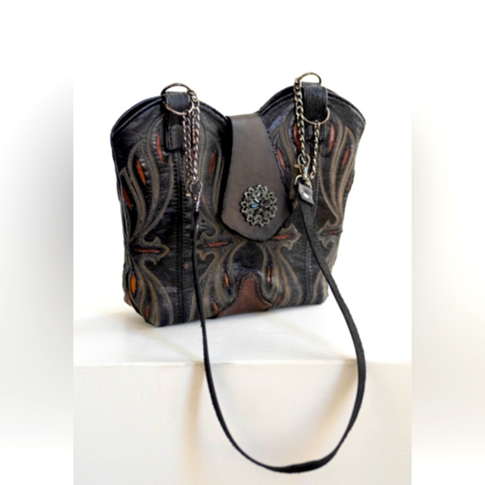 “Rustic Rebel” - Picture 2 of 3